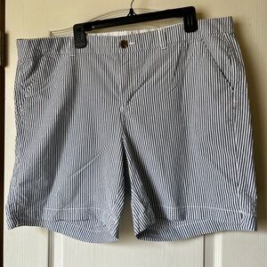 Old Navy Preppy Seersucker Shorts size 18